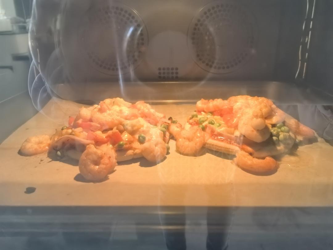田园虾仁披萨-凯度蒸烤箱