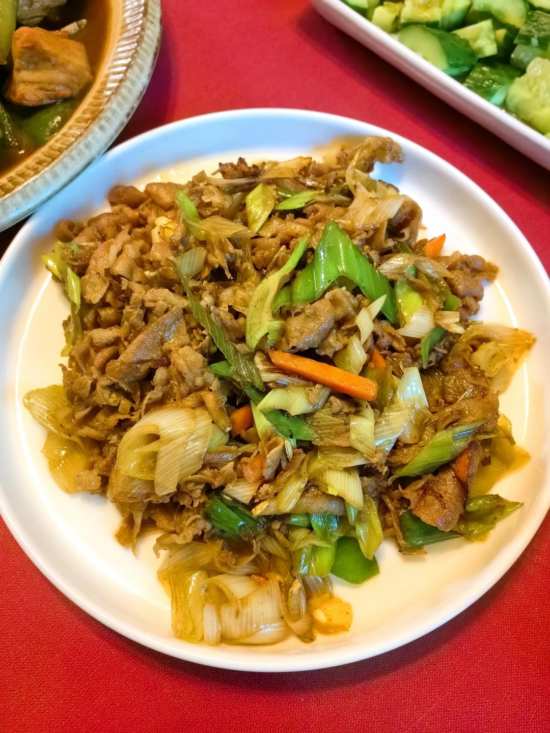 炒了20多年的葱爆羊肉