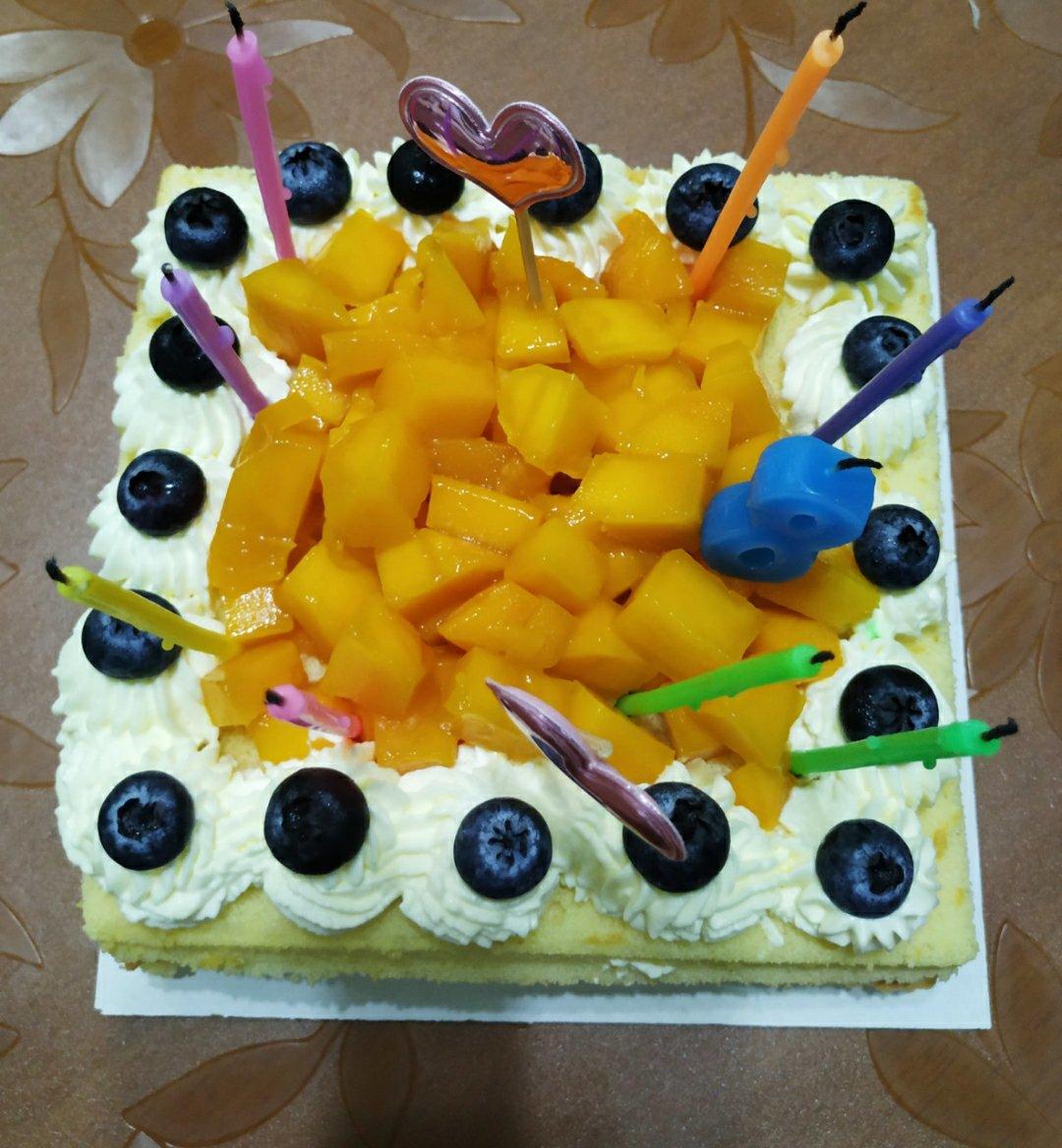 方形水果夹层蛋糕