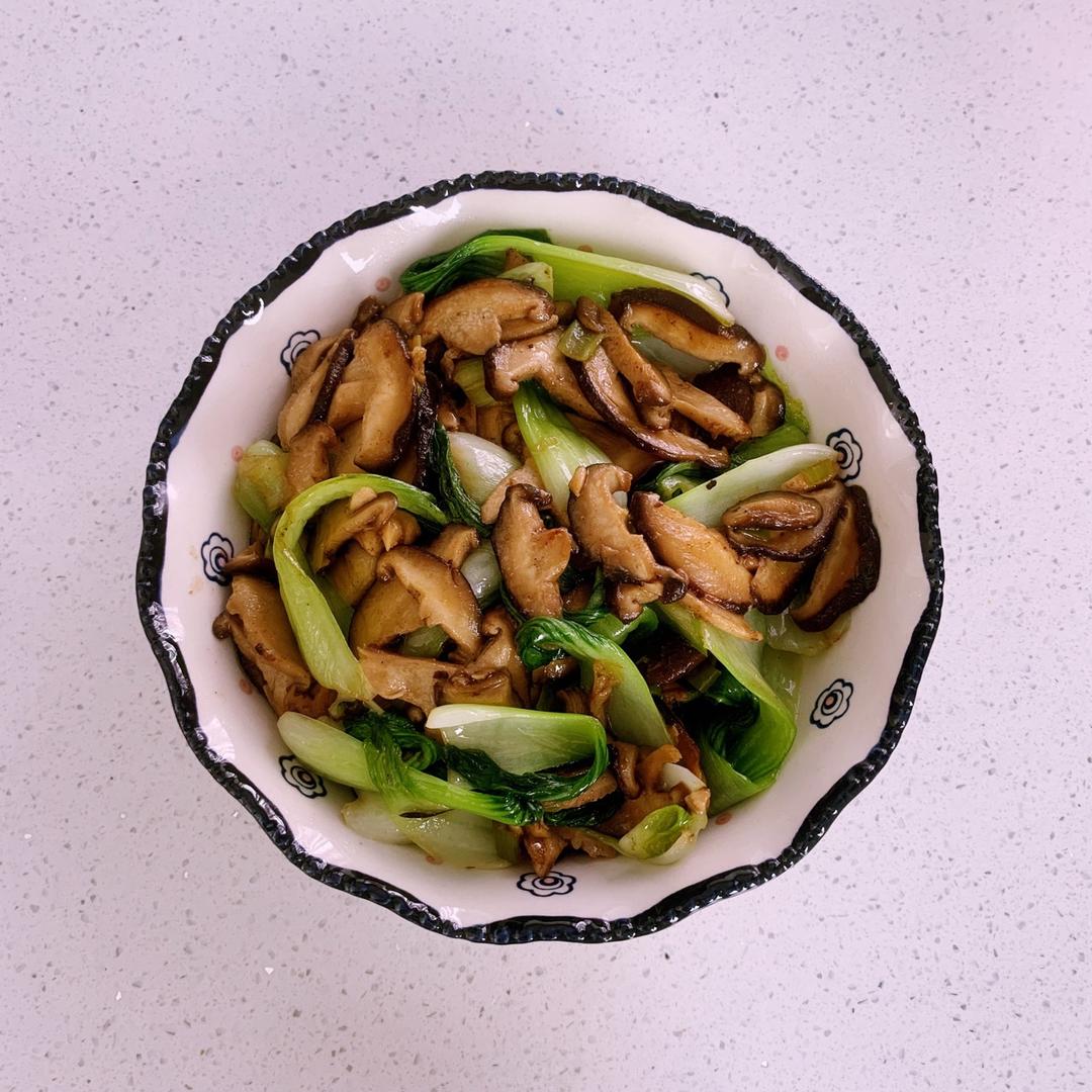 老丁的私房菜-香菇炒油菜