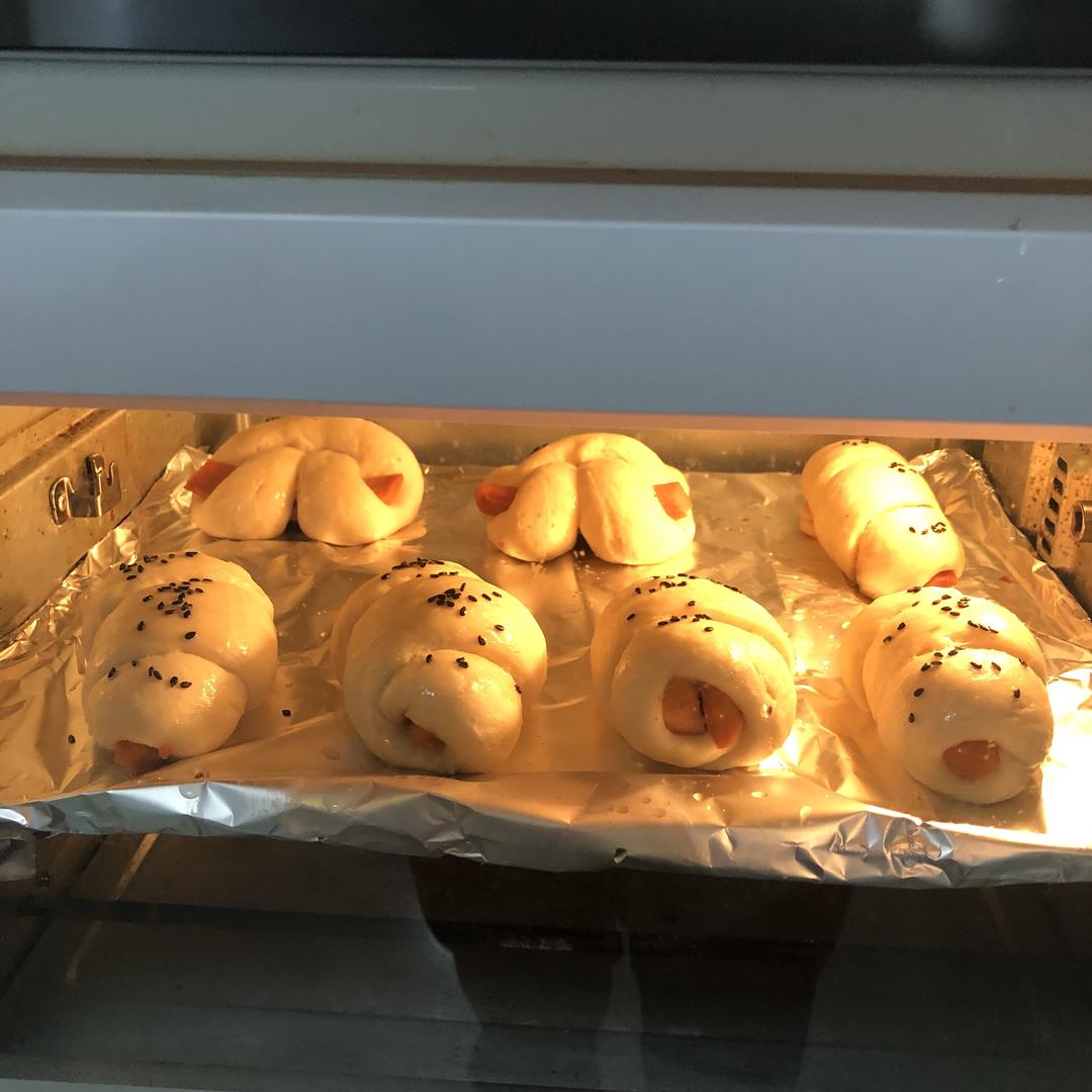 懒人肠仔包的做法