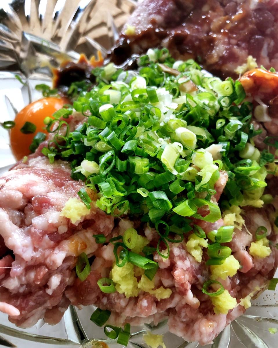 酱肉包子