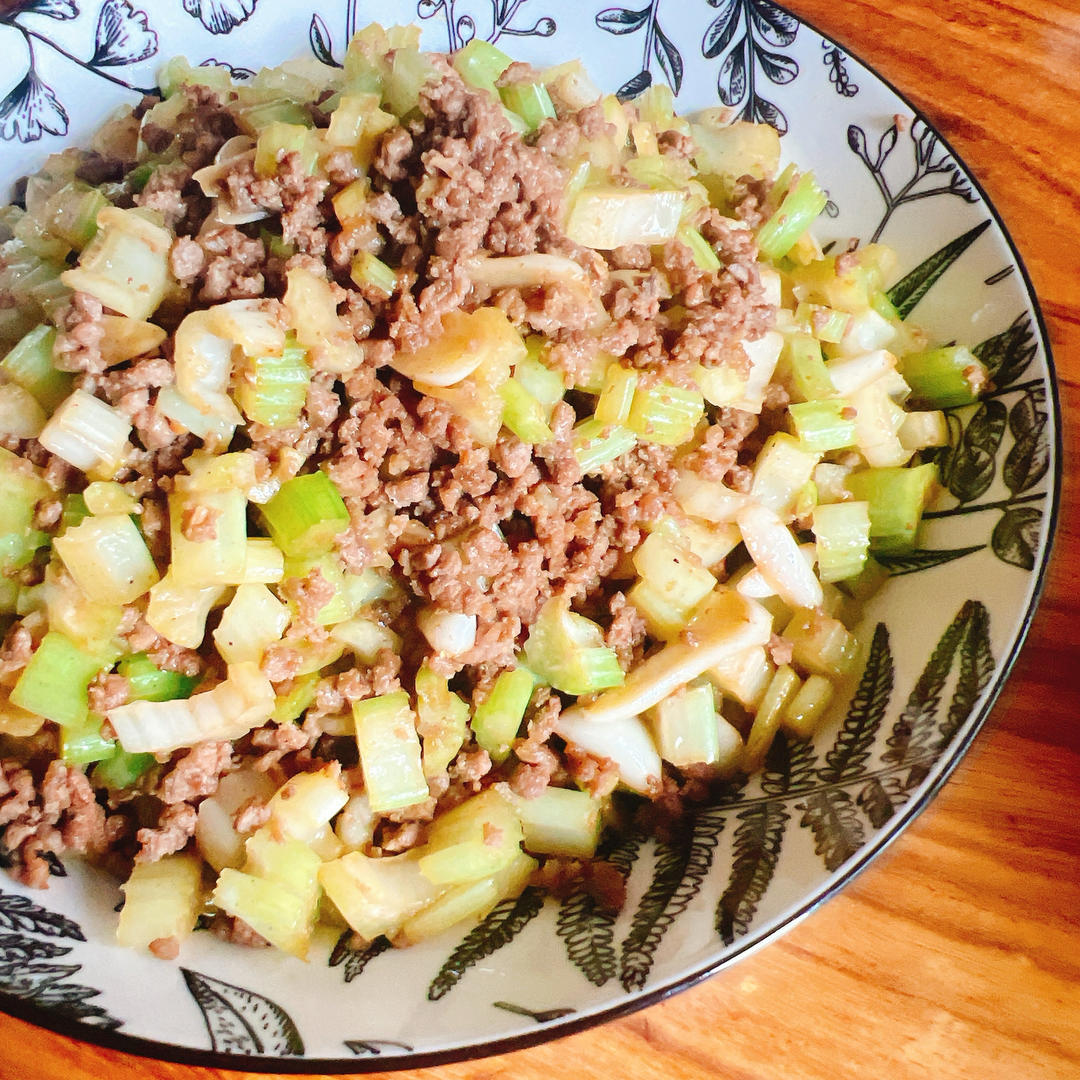 芹菜牛肉末「下饭神器」