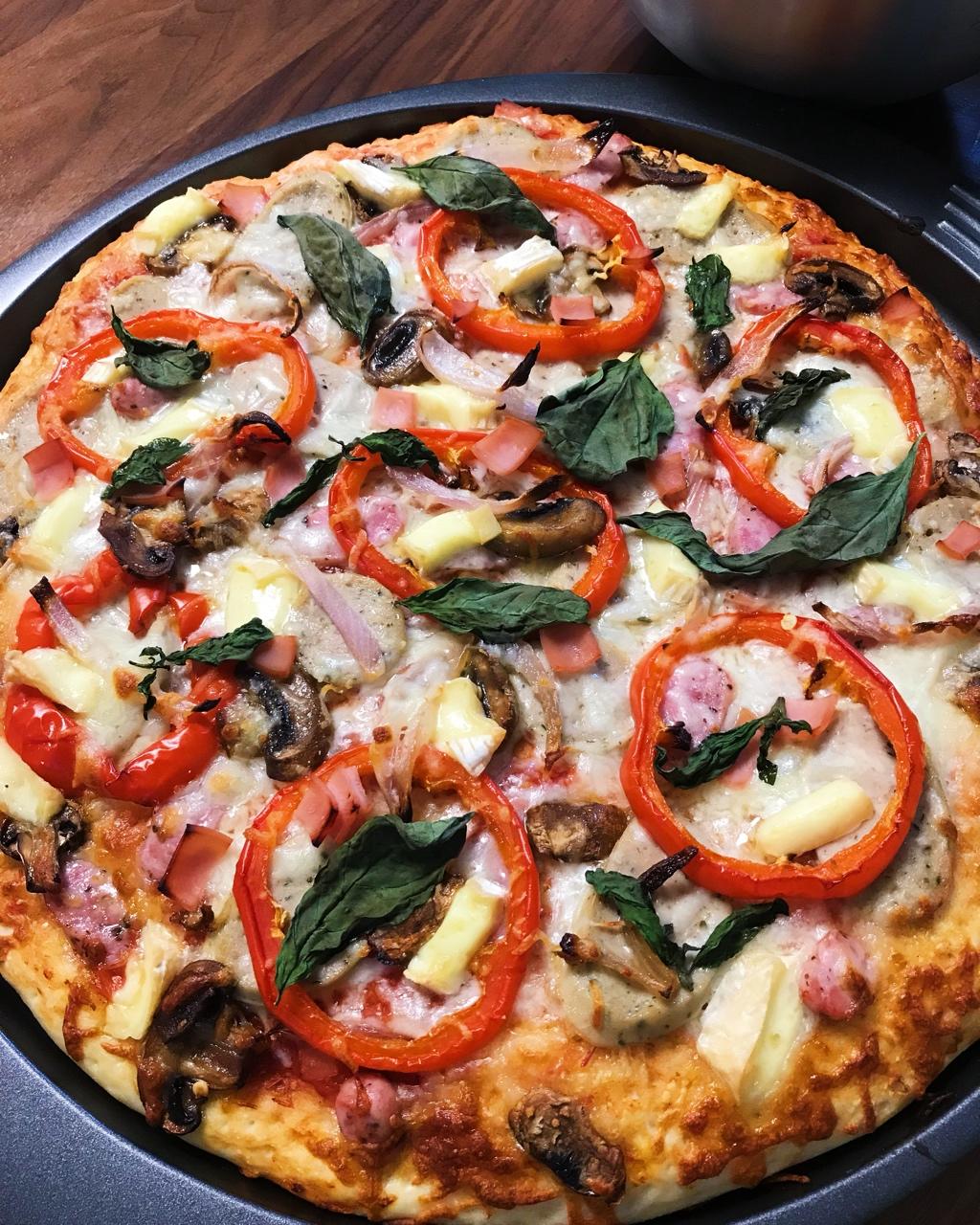 薄脆披萨（附五星酒店饼底配方）