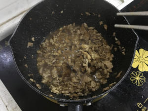 【快手便当菜】香菇肉沫盖浇豆腐的做法 步骤2