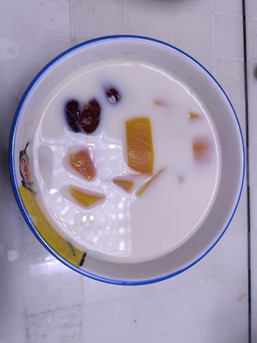 自制木瓜炖牛奶| 滋补养颜能喝出来牛奶肌哦