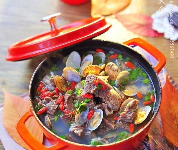 秋冬进补第一鲜汤——花蛤炖羊肉的做法