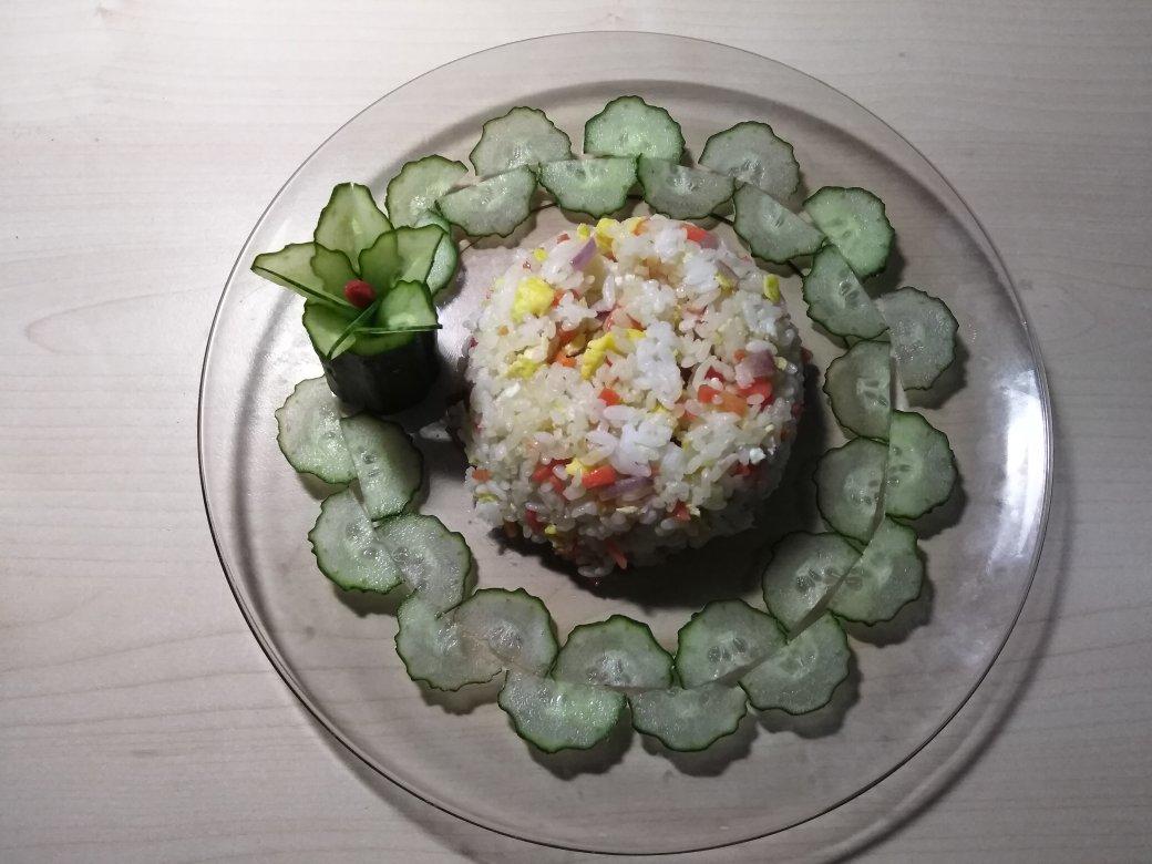 简单美丽的盘饰（5）——拼装花的围边与叶子