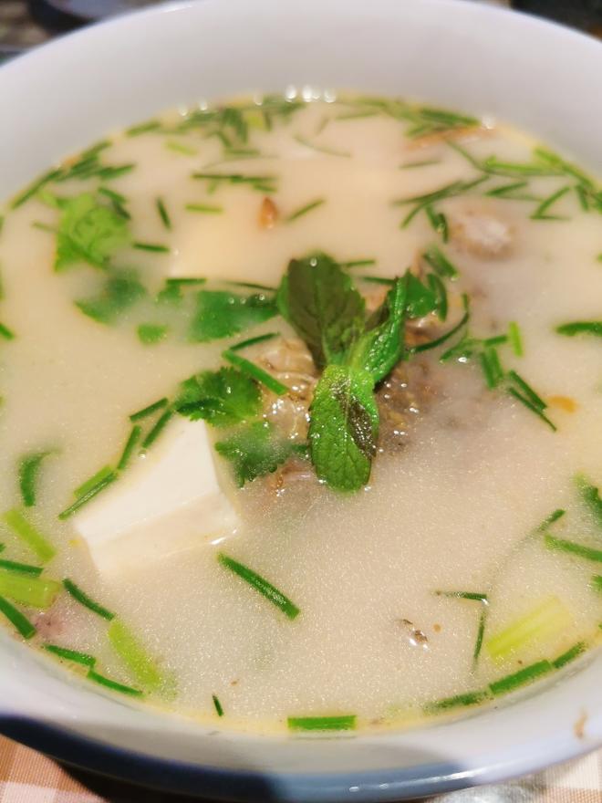 超简单的鲫鱼豆腐汤的做法