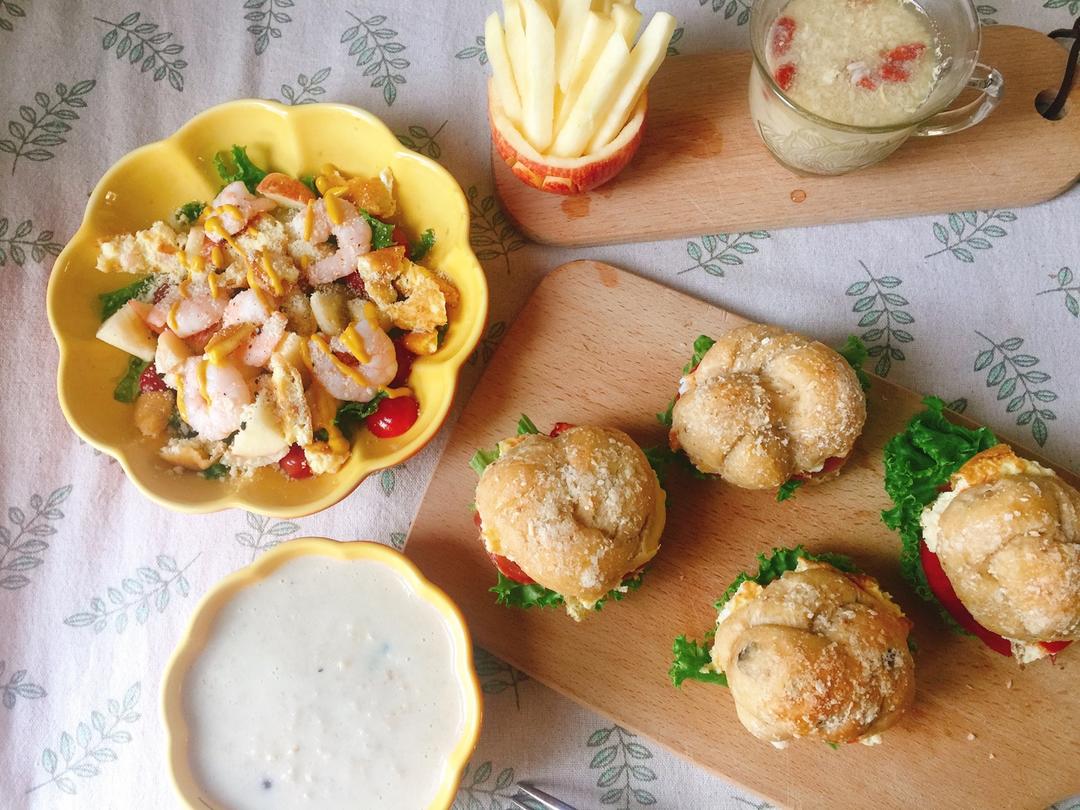 每天，叫醒我的是早餐