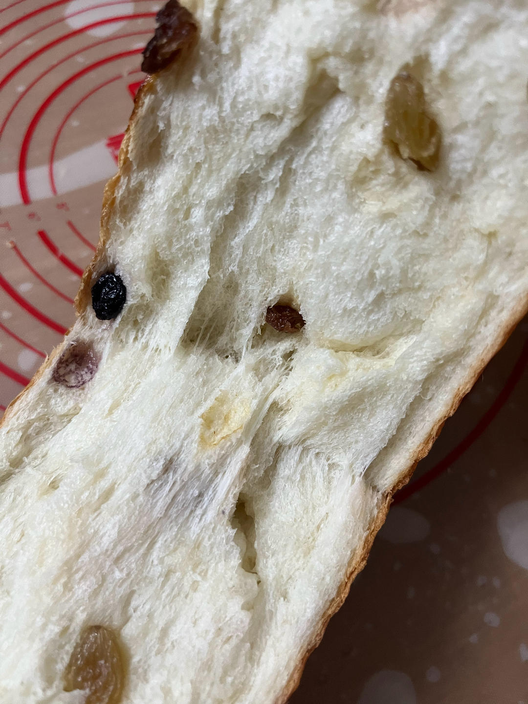 炼乳鲜奶提子吐司｜奶香加倍柔软加倍