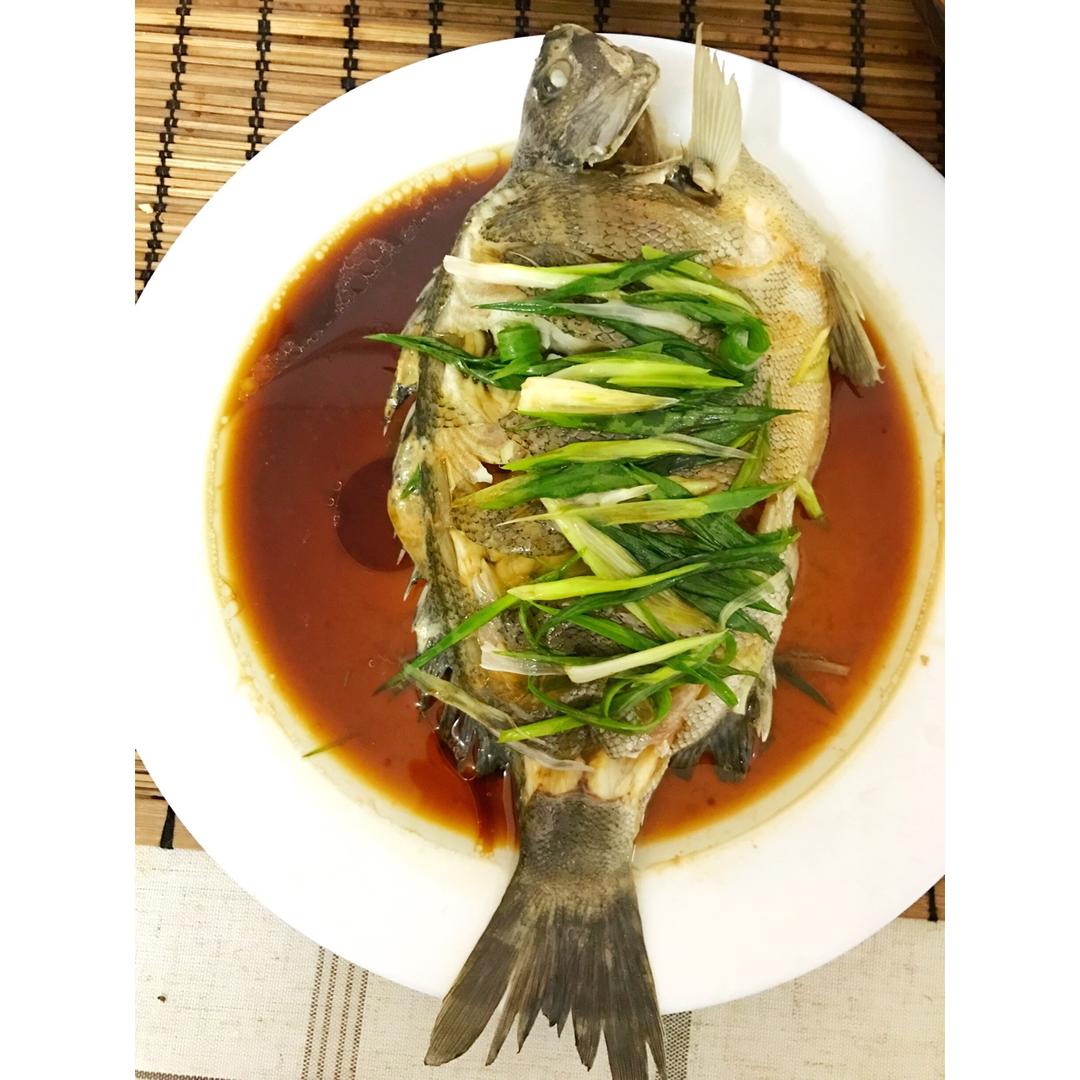 清蒸鱼（鲈鱼/多宝鱼/桂花鱼/石斑鱼……）