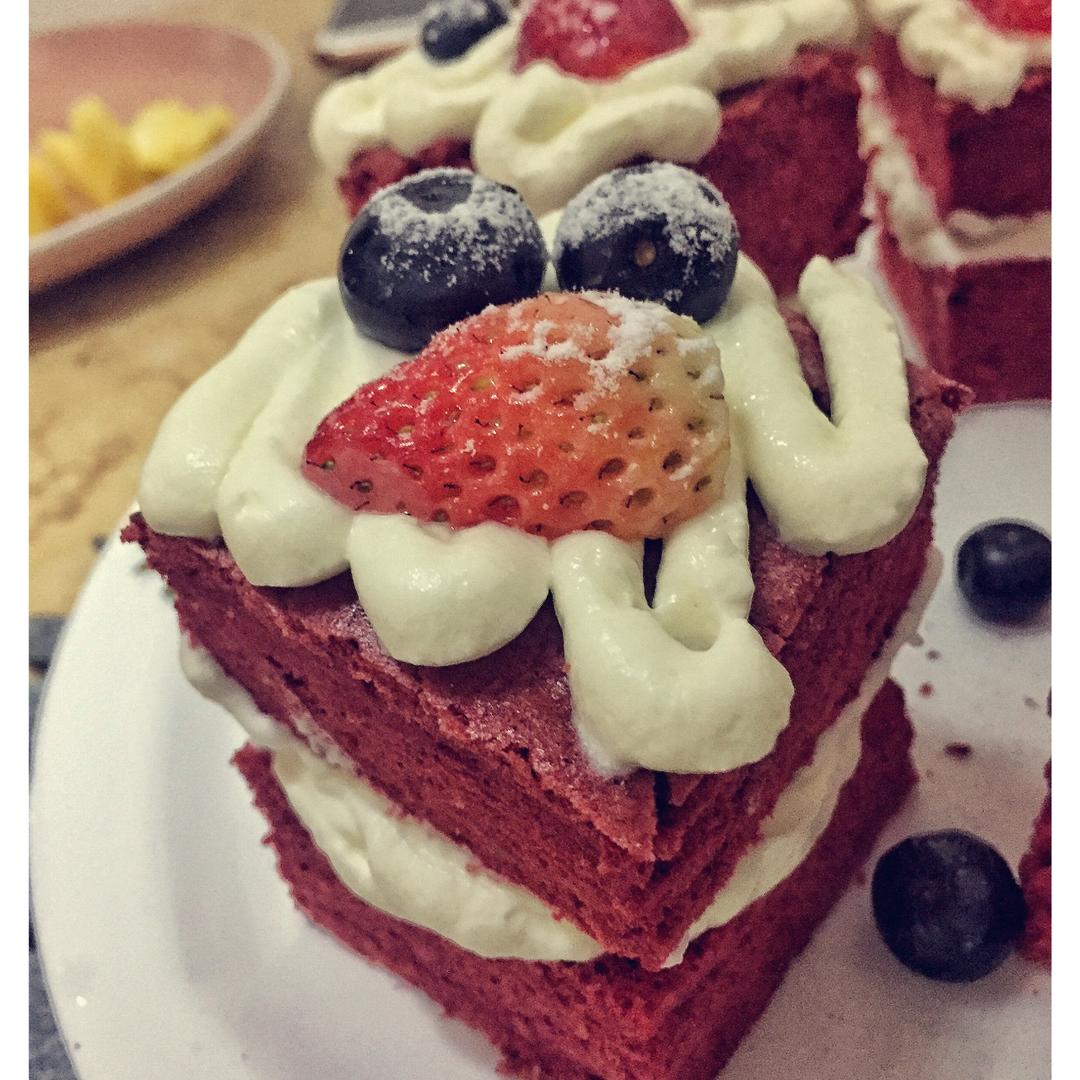 传统红丝绒杯子蛋糕（极软无泡打粉）Red velvet cupcake