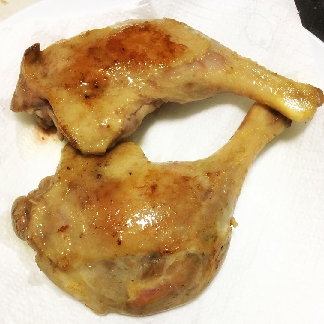 脆皮香酥鸭腿