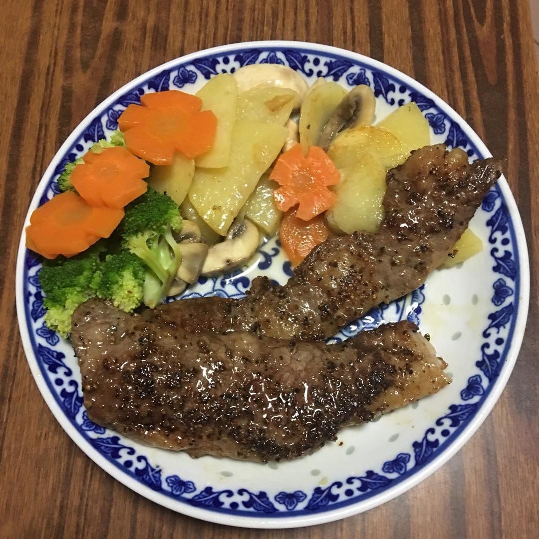 黑椒牛排