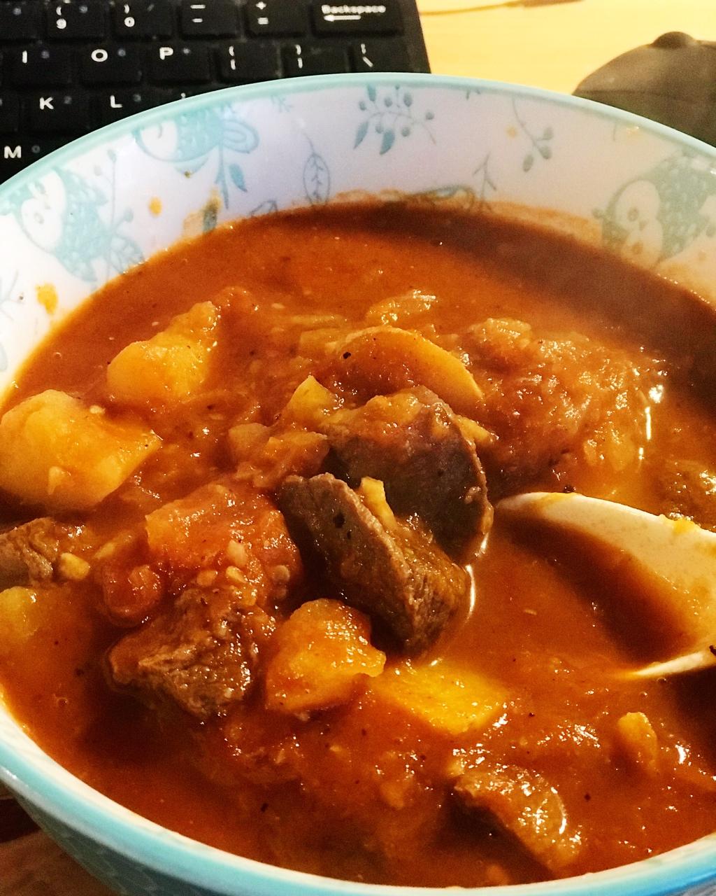 西红柿炖牛肉