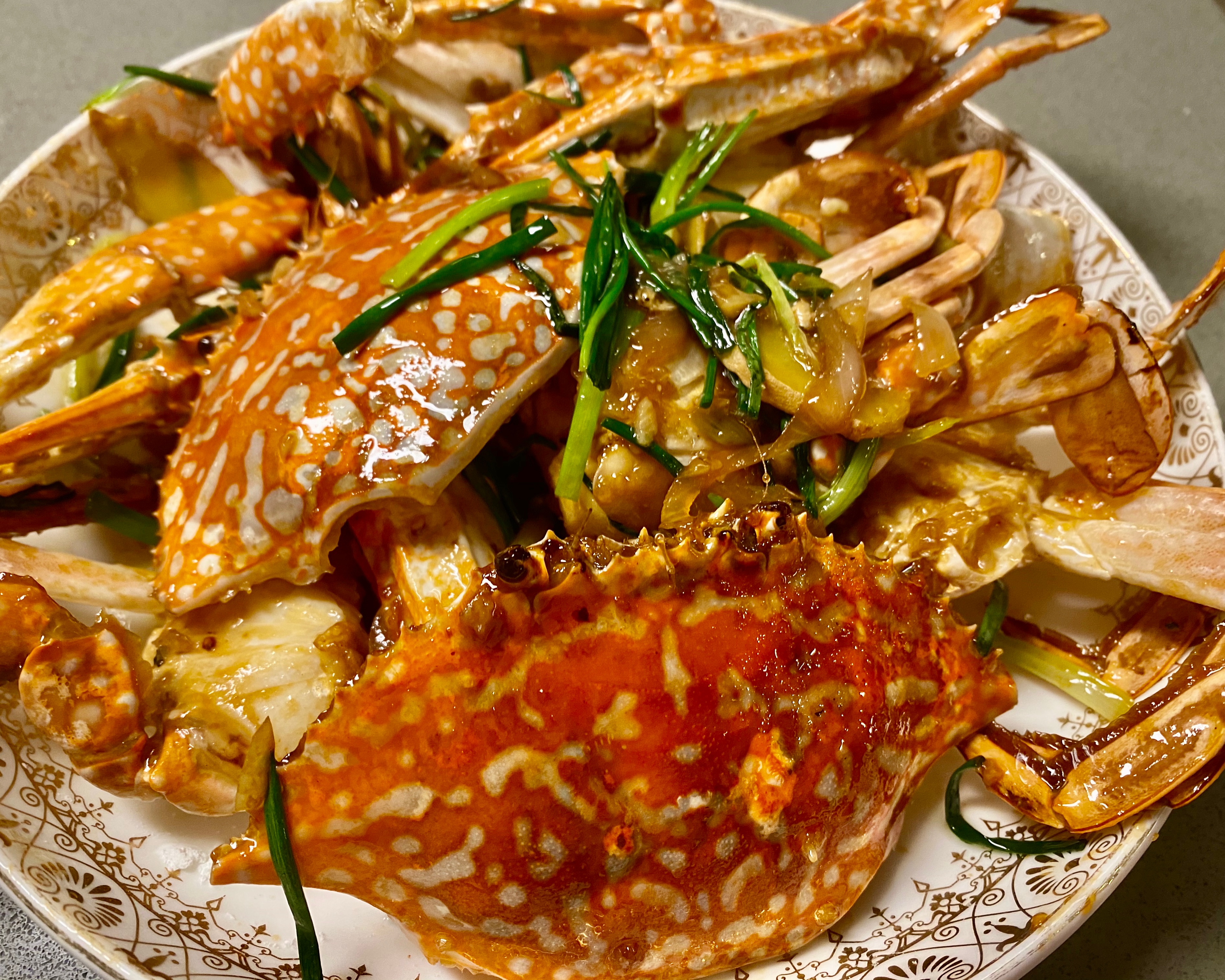 锁汁才能吃到好螃蟹——超快手广式姜葱炒蟹的做法