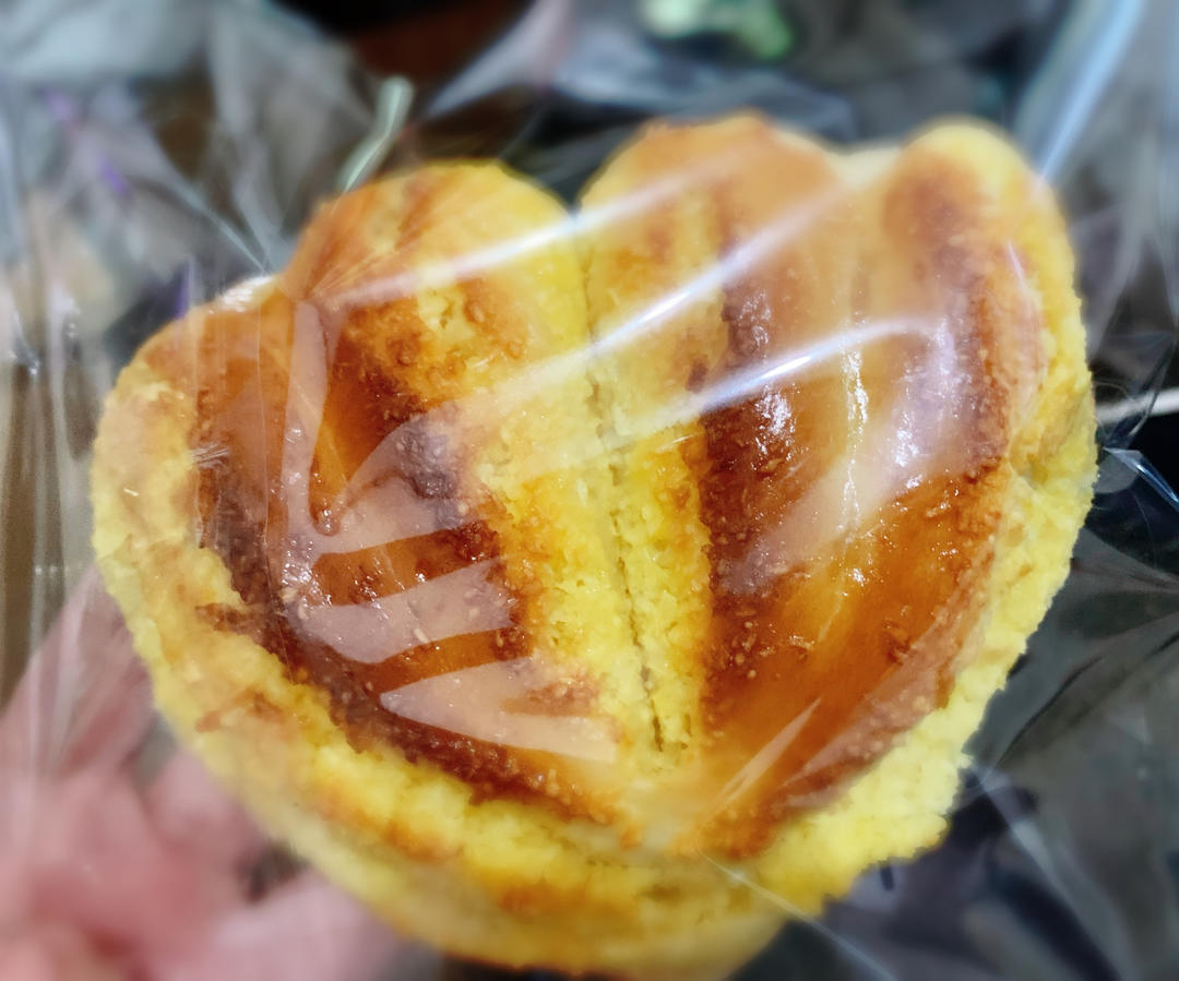 心形奶香椰蓉面包