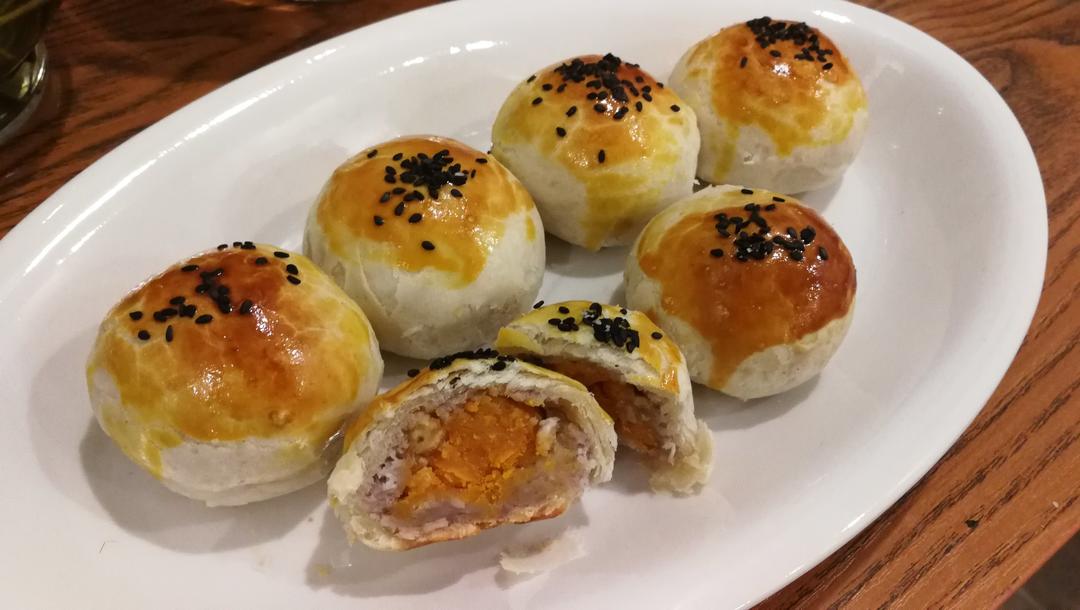蛋黄酥