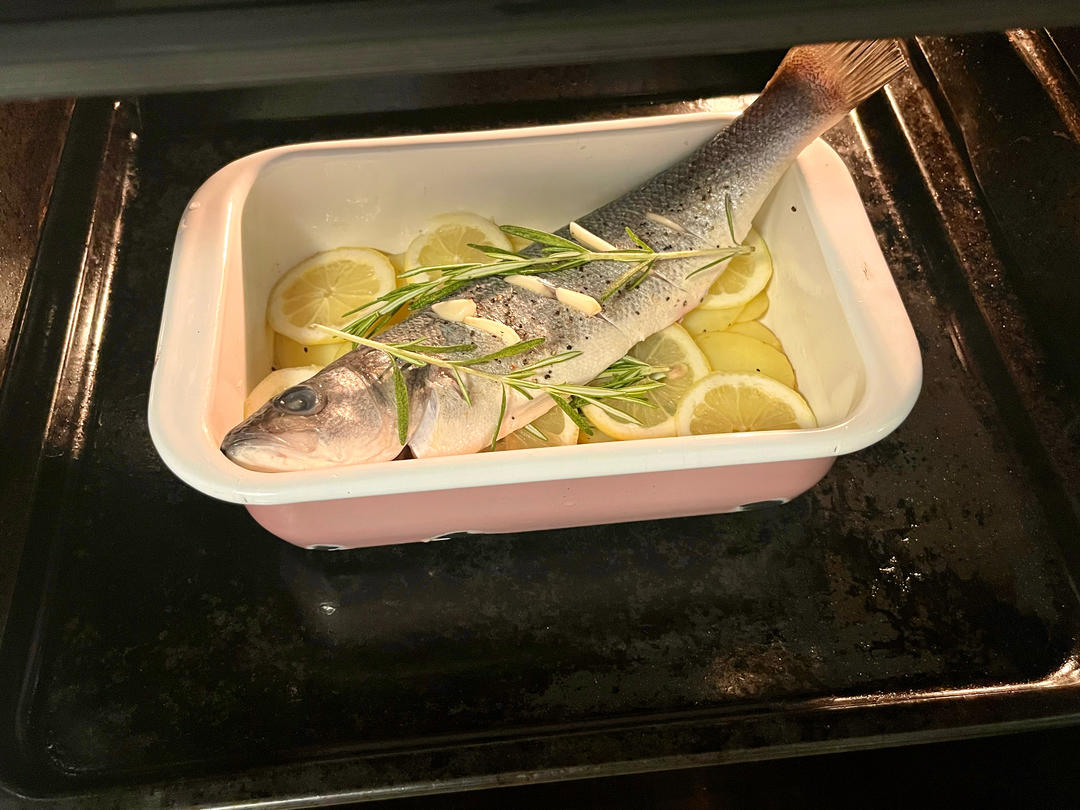 地中海式香料烤鱼-Mediterranean Style Roasted Whole Fish