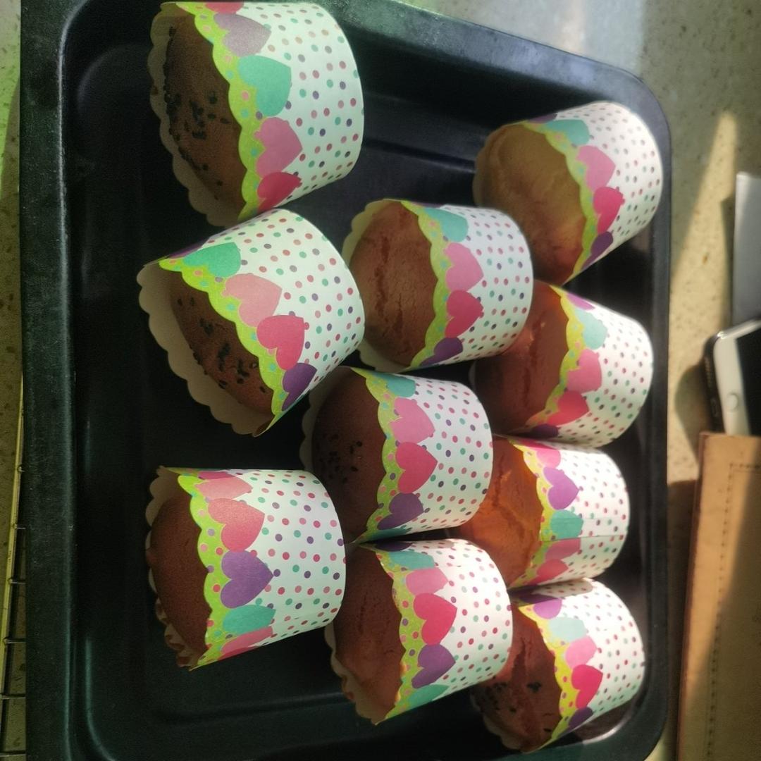 不回缩不开裂戚风纸杯蛋糕