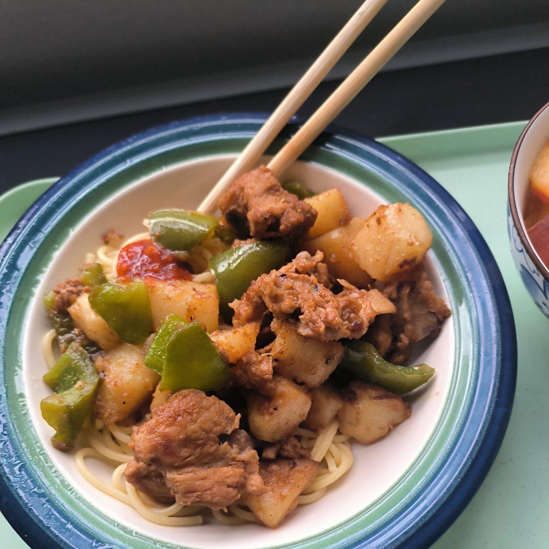 土豆炖排骨
