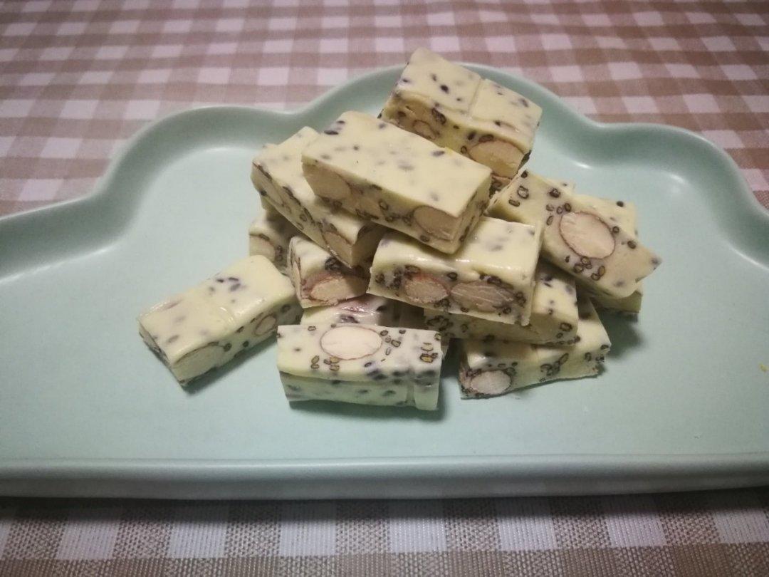 蔓越莓杏仁牛轧糖（棉花糖版本）