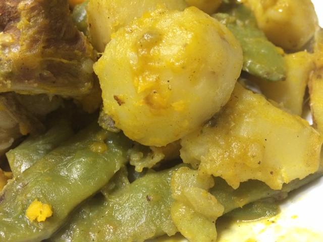 油豆角炖土豆