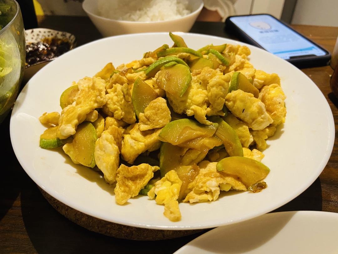 西葫芦炒鸡蛋