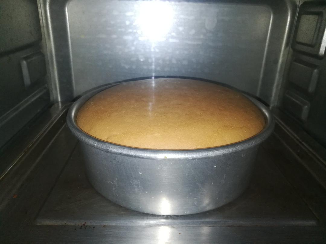 君之8寸戚风，新手闭眼跟就是(不用泡打粉一样长高高)