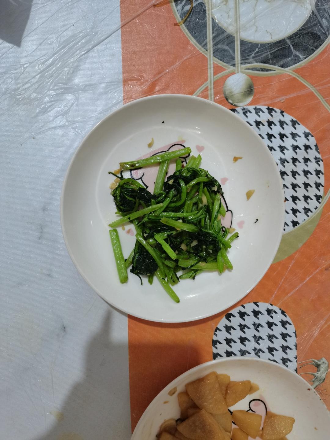 蒜蓉茼蒿