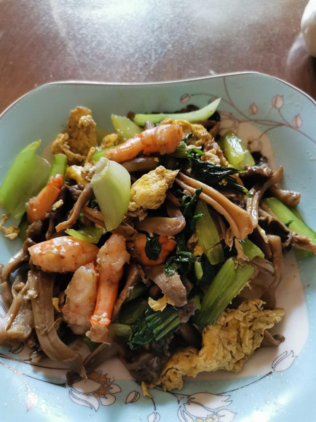 蘑菇滑炒鸡蛋
