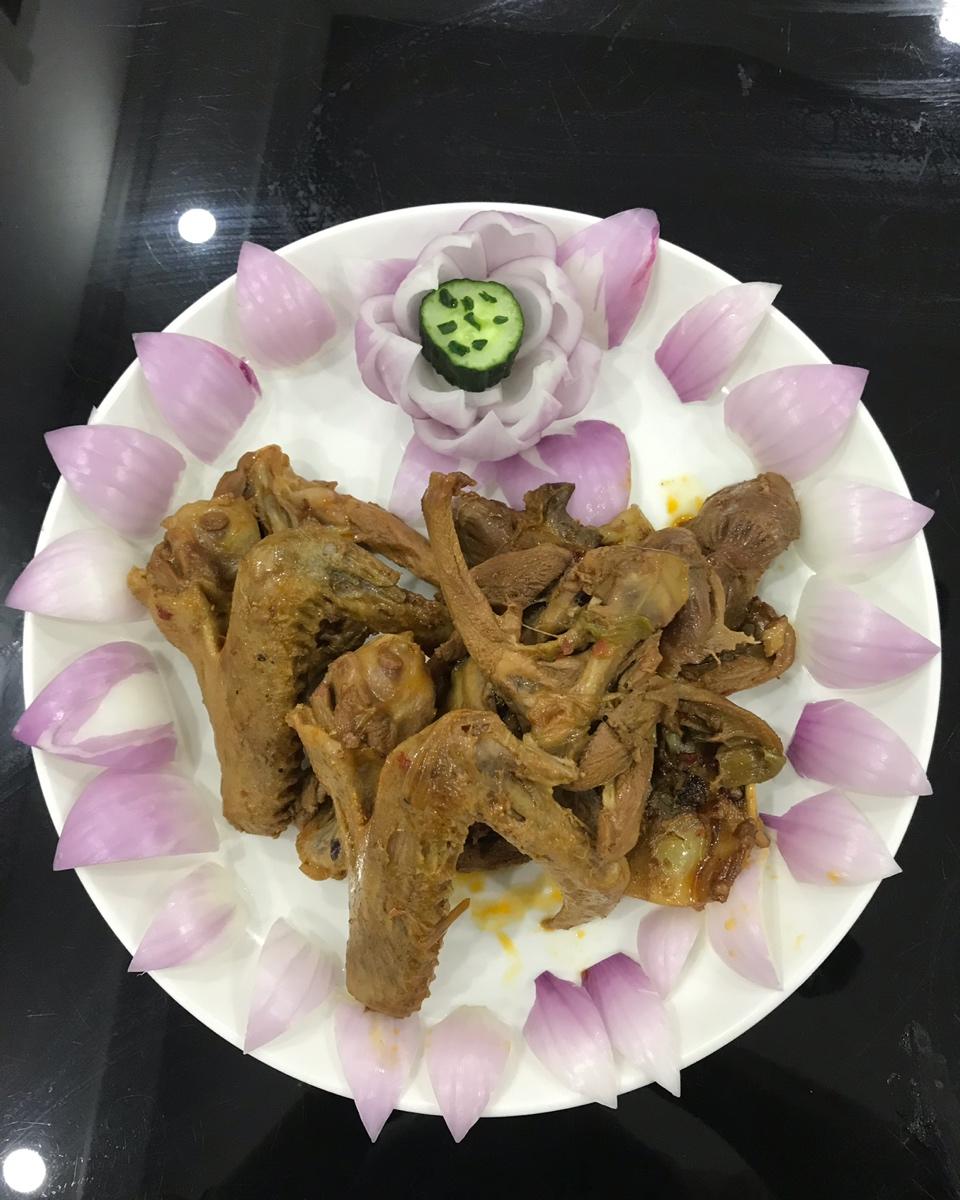 厨师长教你：“麻辣卤鸭三宝”的家常做法，味道非常赞