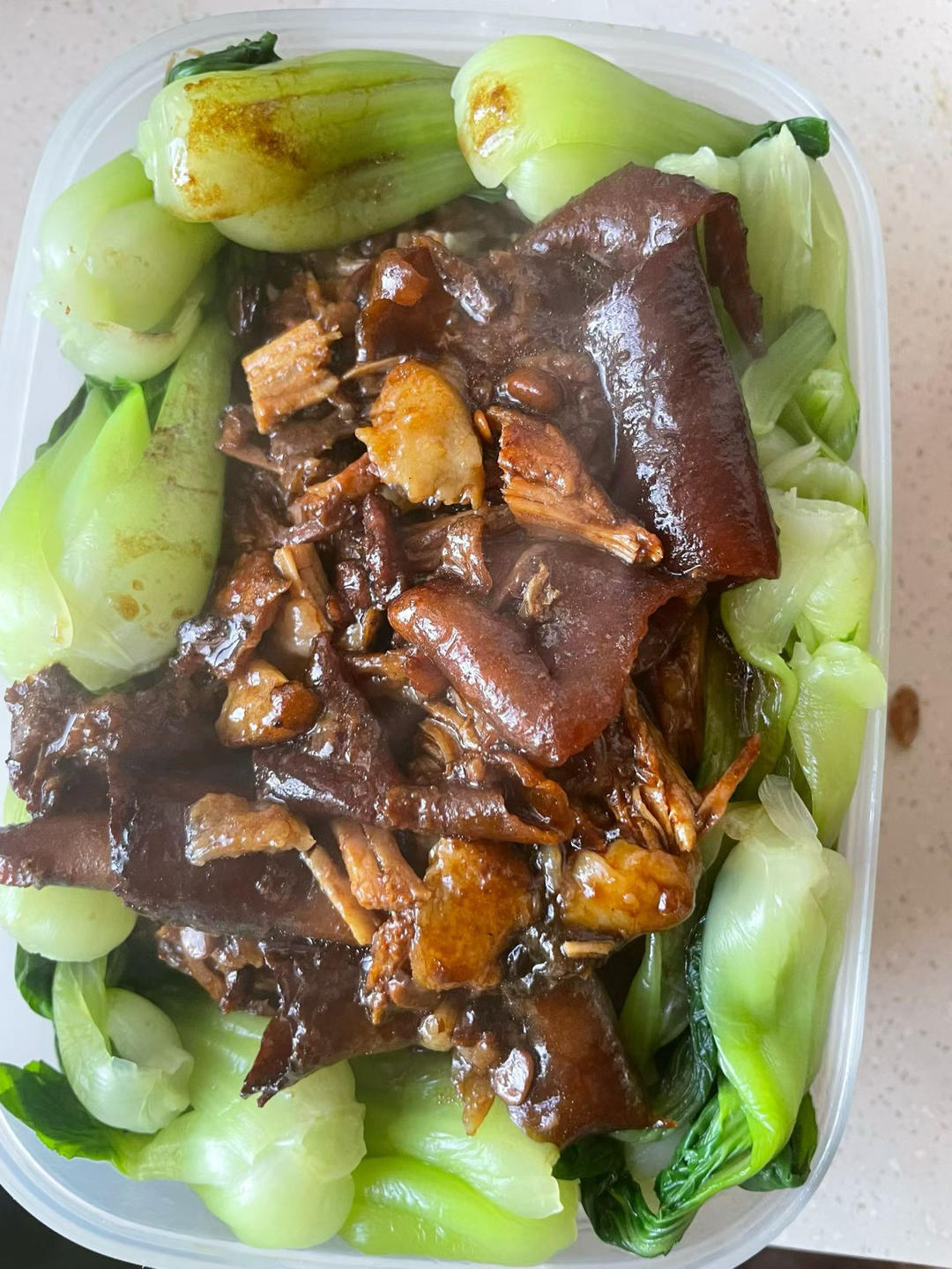 在家复刻肘子盖饭，真的被香迷糊了！