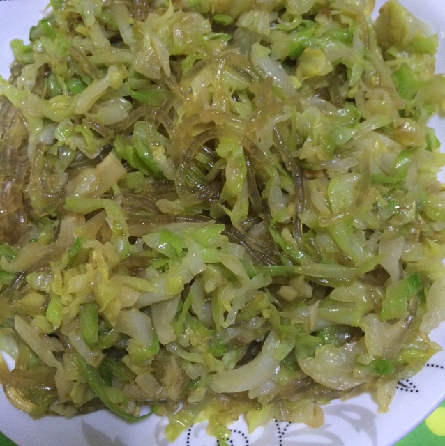 卷心菜炒粉丝 Glass noodles with Cabbage