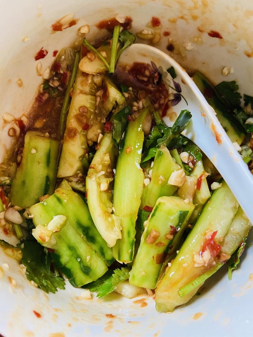 赞不绝口拍黄瓜🥒