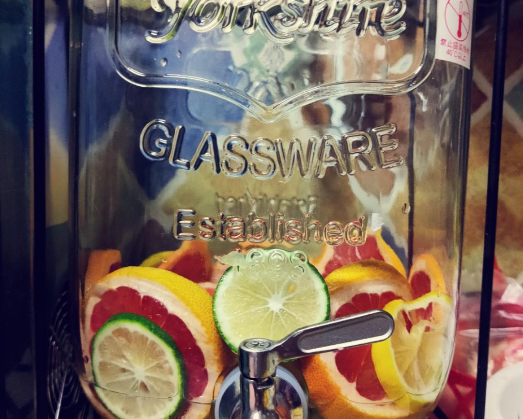 自制健康0卡水果茶的做法