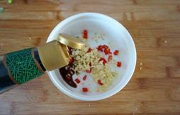 白灼豆芽茼蒿的做法 步骤6