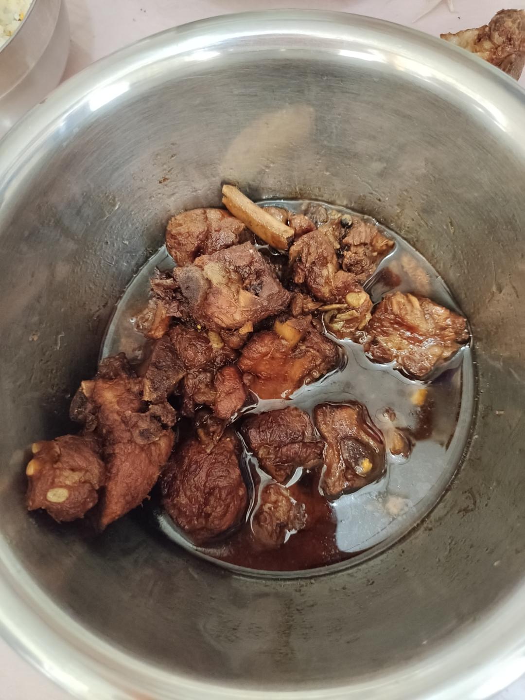 家常炖排骨