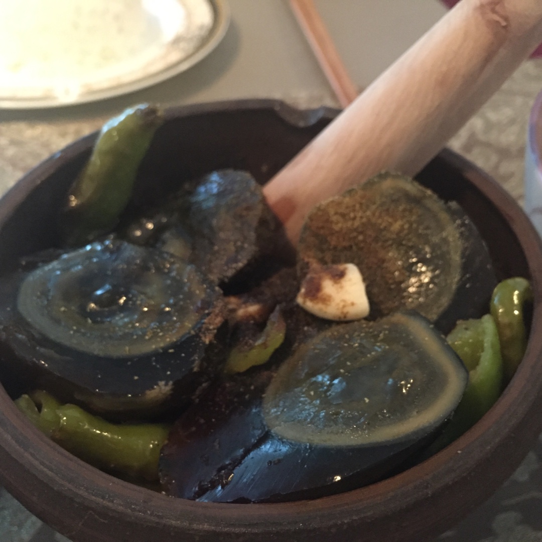 【正宗湘菜】擂辣椒皮蛋