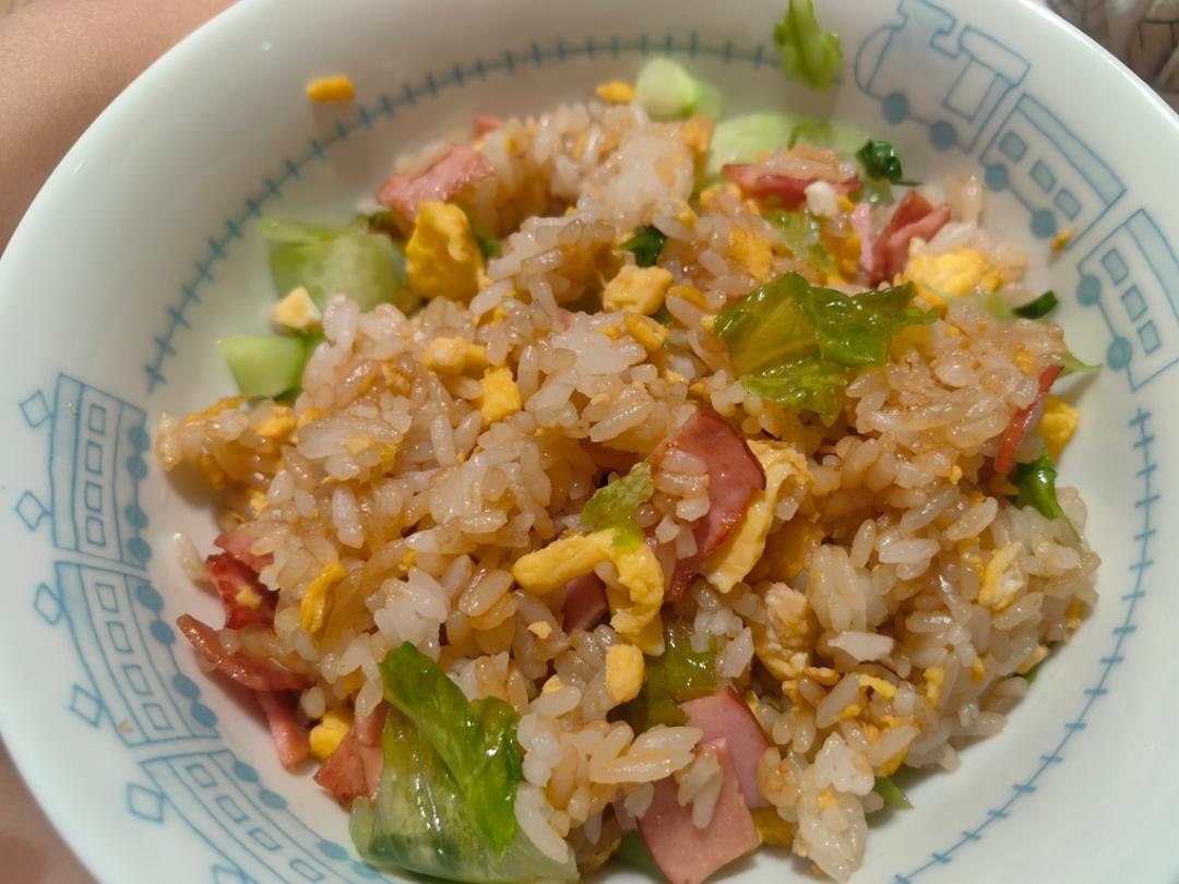 小朋友晚餐100天不重样💜今日食谱：生菜午餐肉炒饭