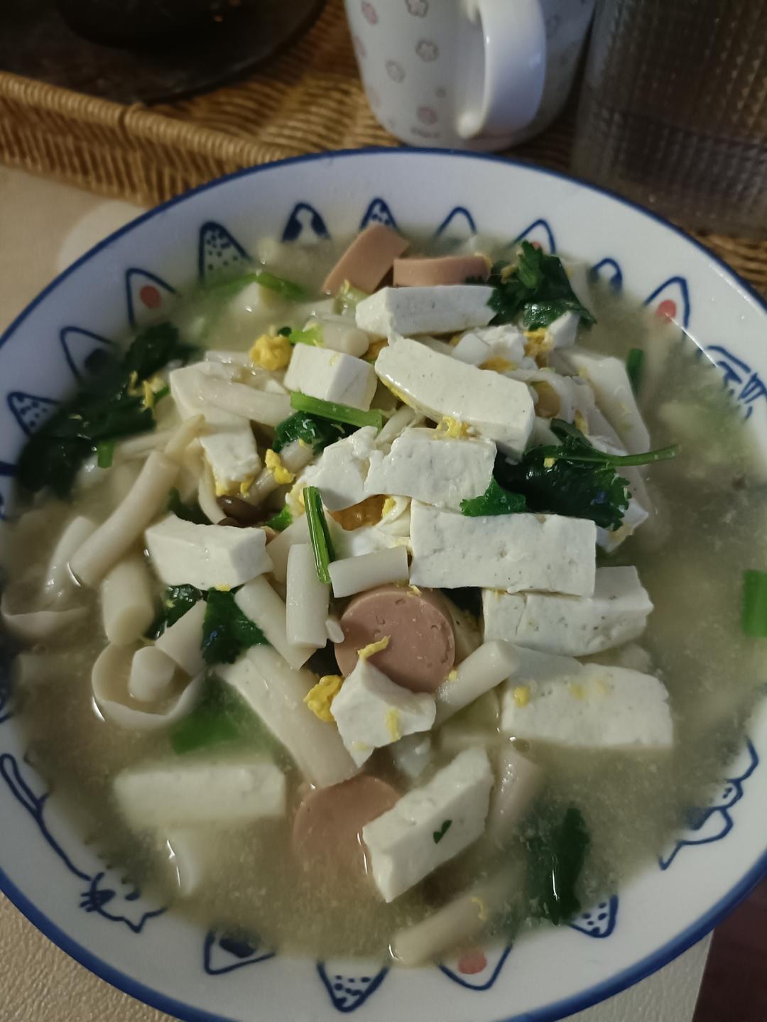 鲜美蘑菇豆腐汤