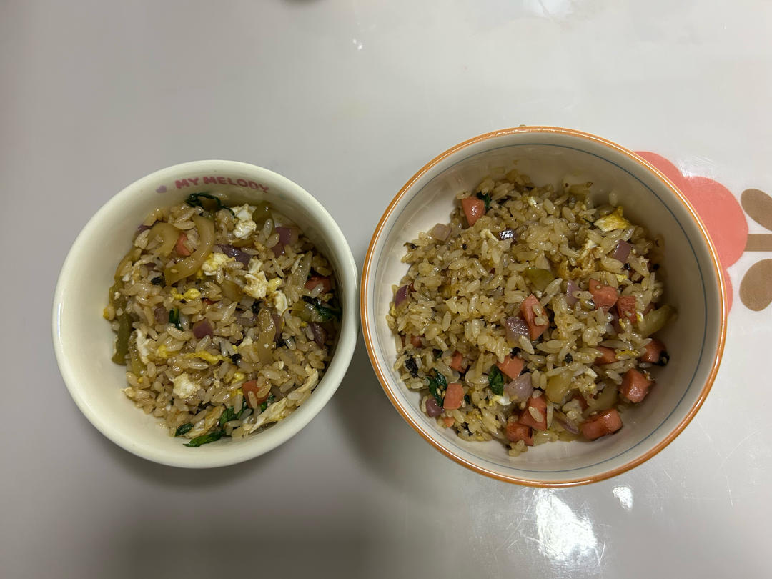榨菜蛋炒饭这么做，孩子三天两头吵着要吃，不吃撑都停不下来