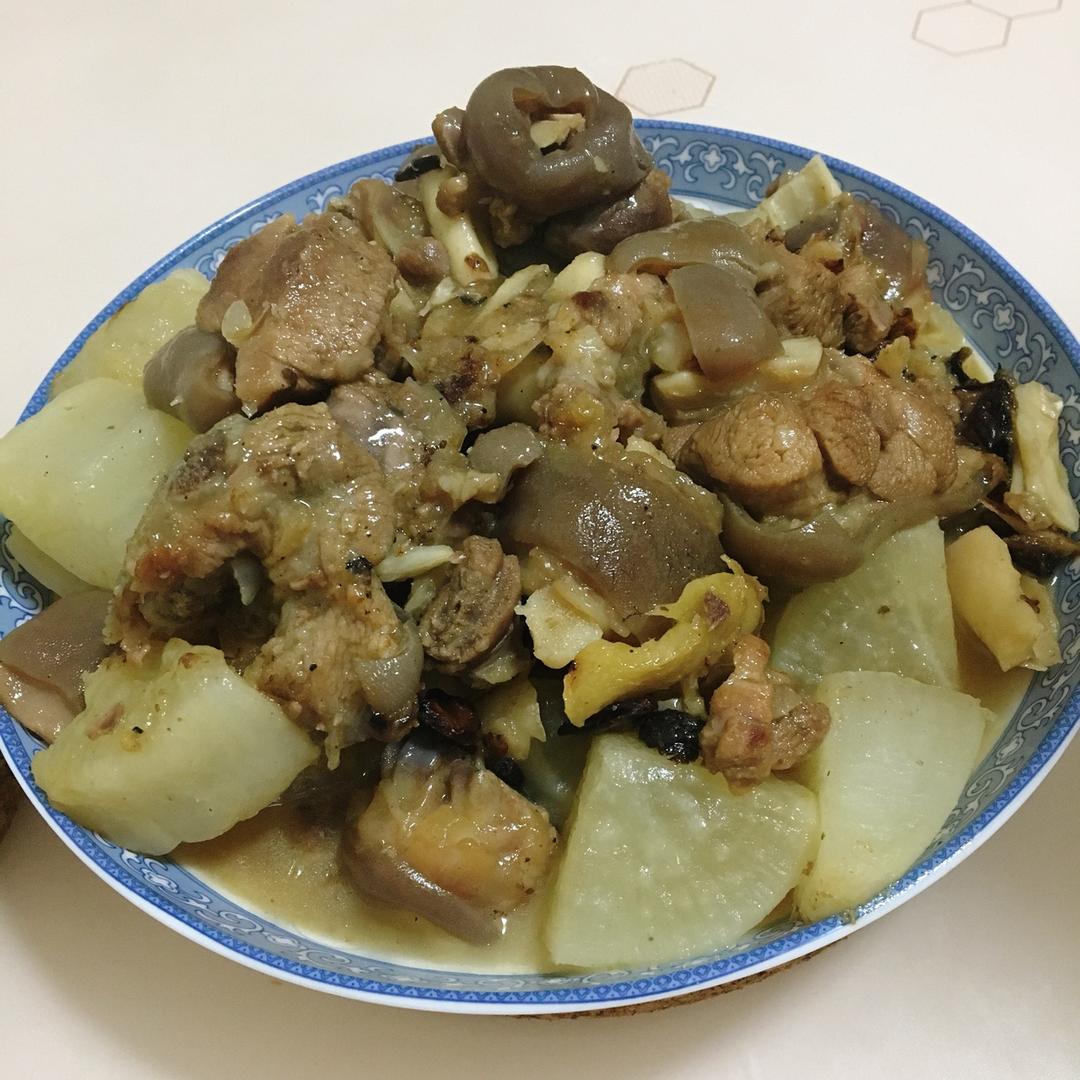 羊肉炖白萝卜