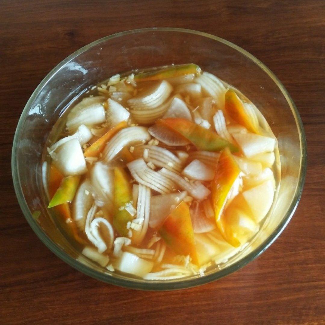 三步爽口酸酸辣辣腌萝卜片小咸菜