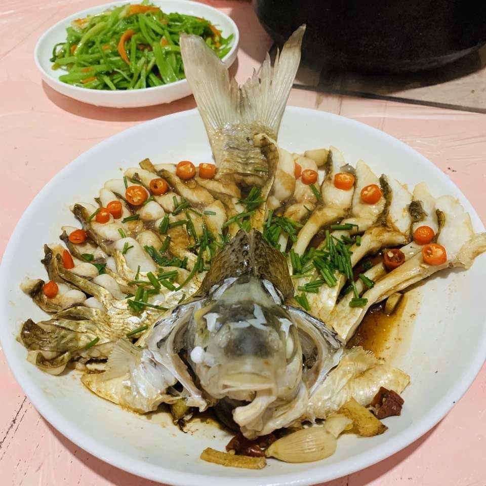 孔雀开屏清蒸鱼