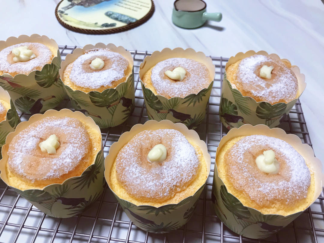 纸杯蛋糕 8寸戚风蛋糕的量