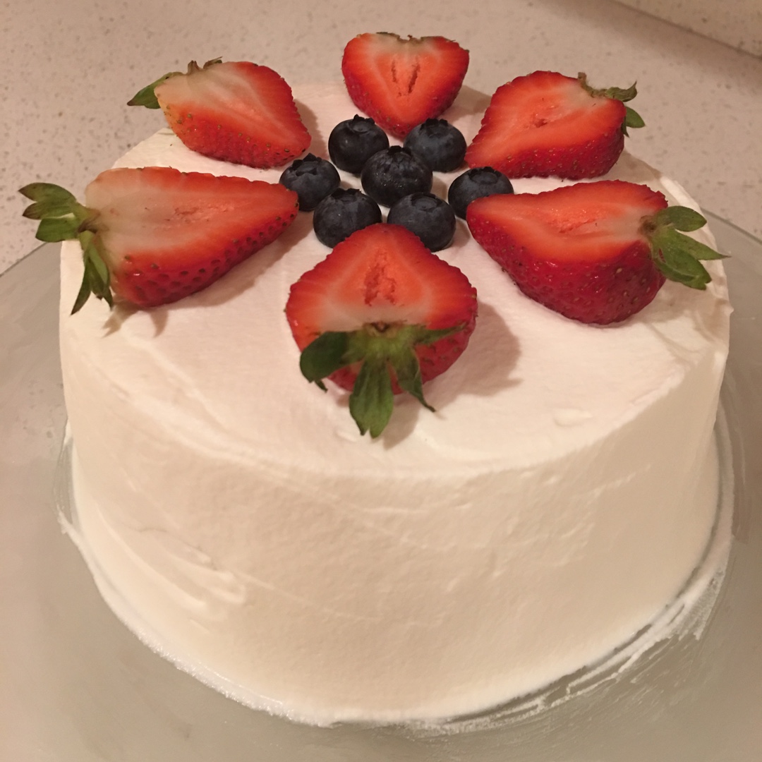 草莓鲜奶油蛋糕