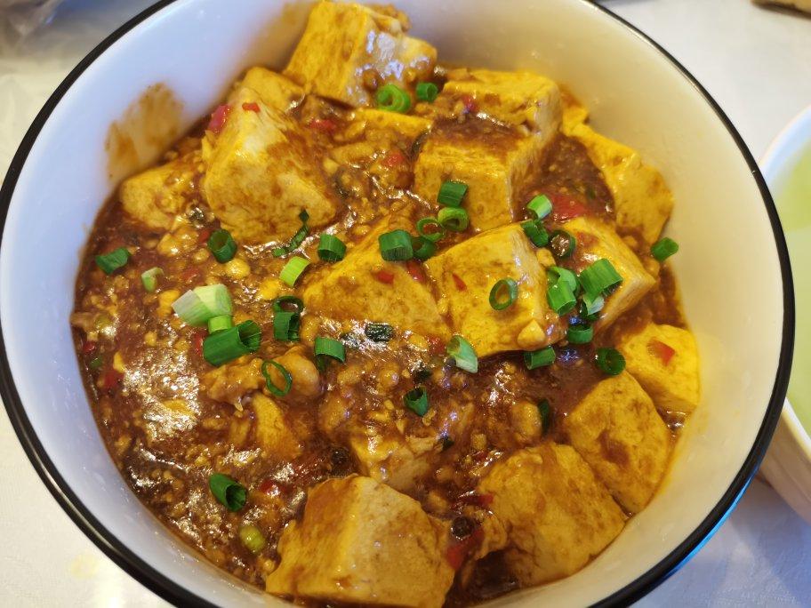 葱香烂肉豆腐