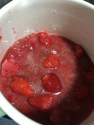 🍓春天的草莓酱🍓的做法 步骤3